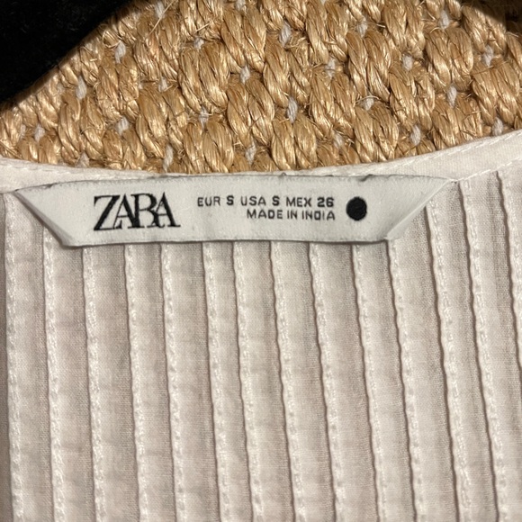 Zara | Eyelet Cotton Midi Dress Pleated Detail | US S - Picture 5 of 5